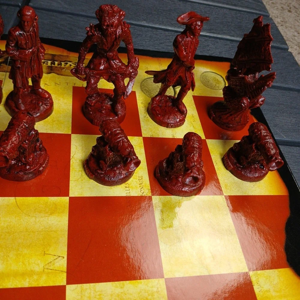 Disney Pirates of the Caribbean At Worlds End Chess Set  RARE Collector's Ed.-RB - Picture 3 of 15